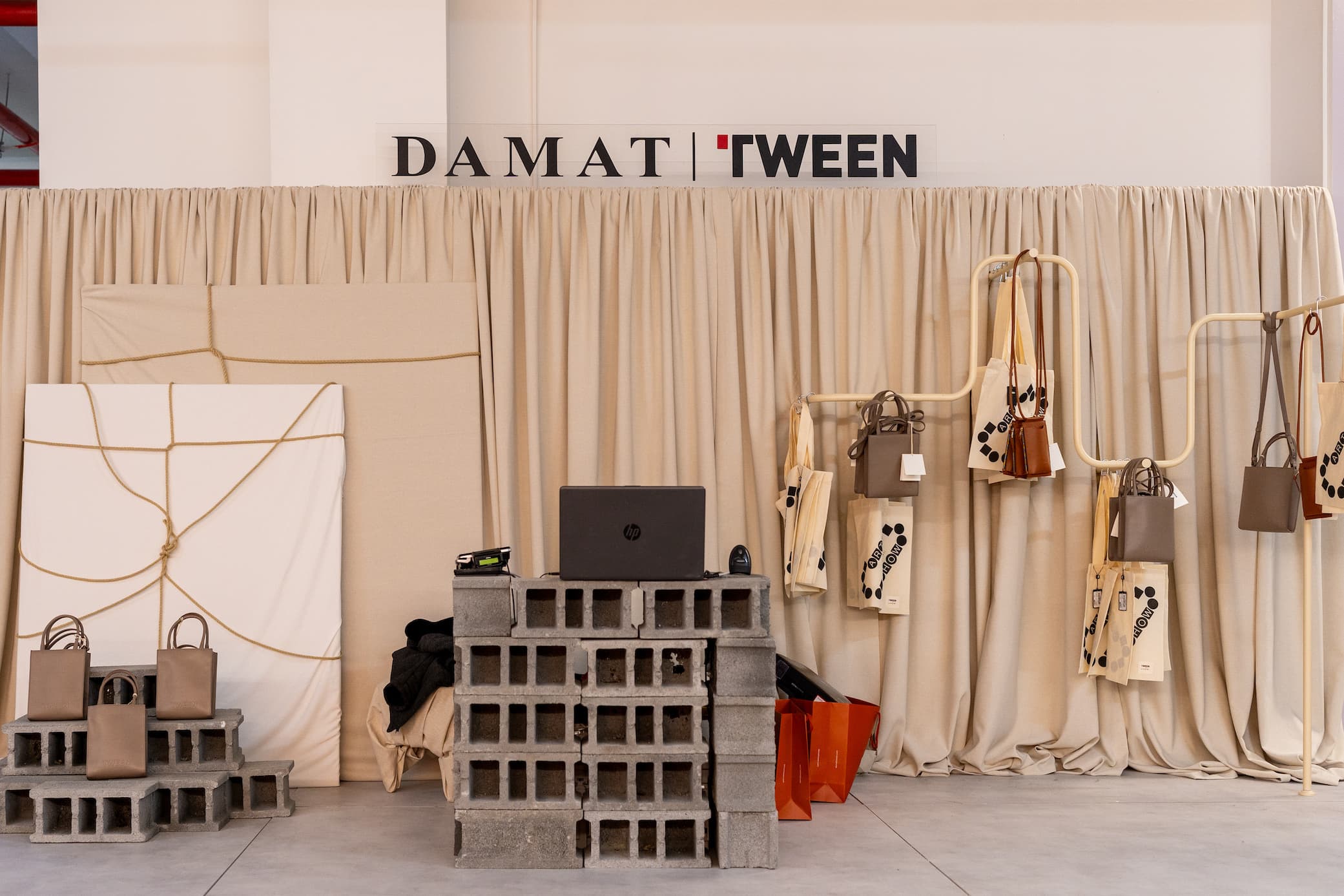 Damat Tween